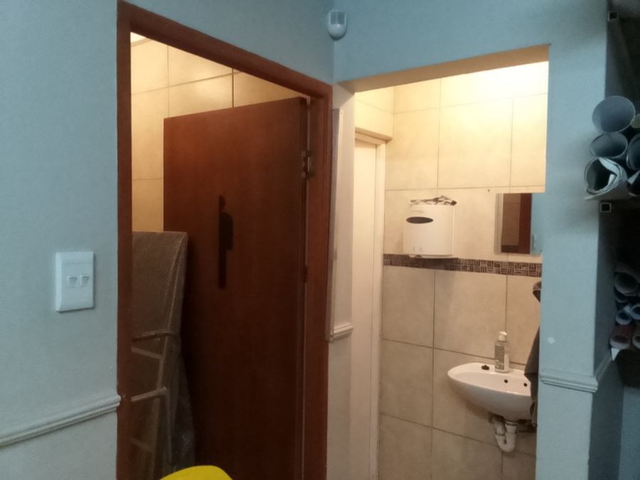 Commercial Property for Sale in Tamsui Industria Western Cape